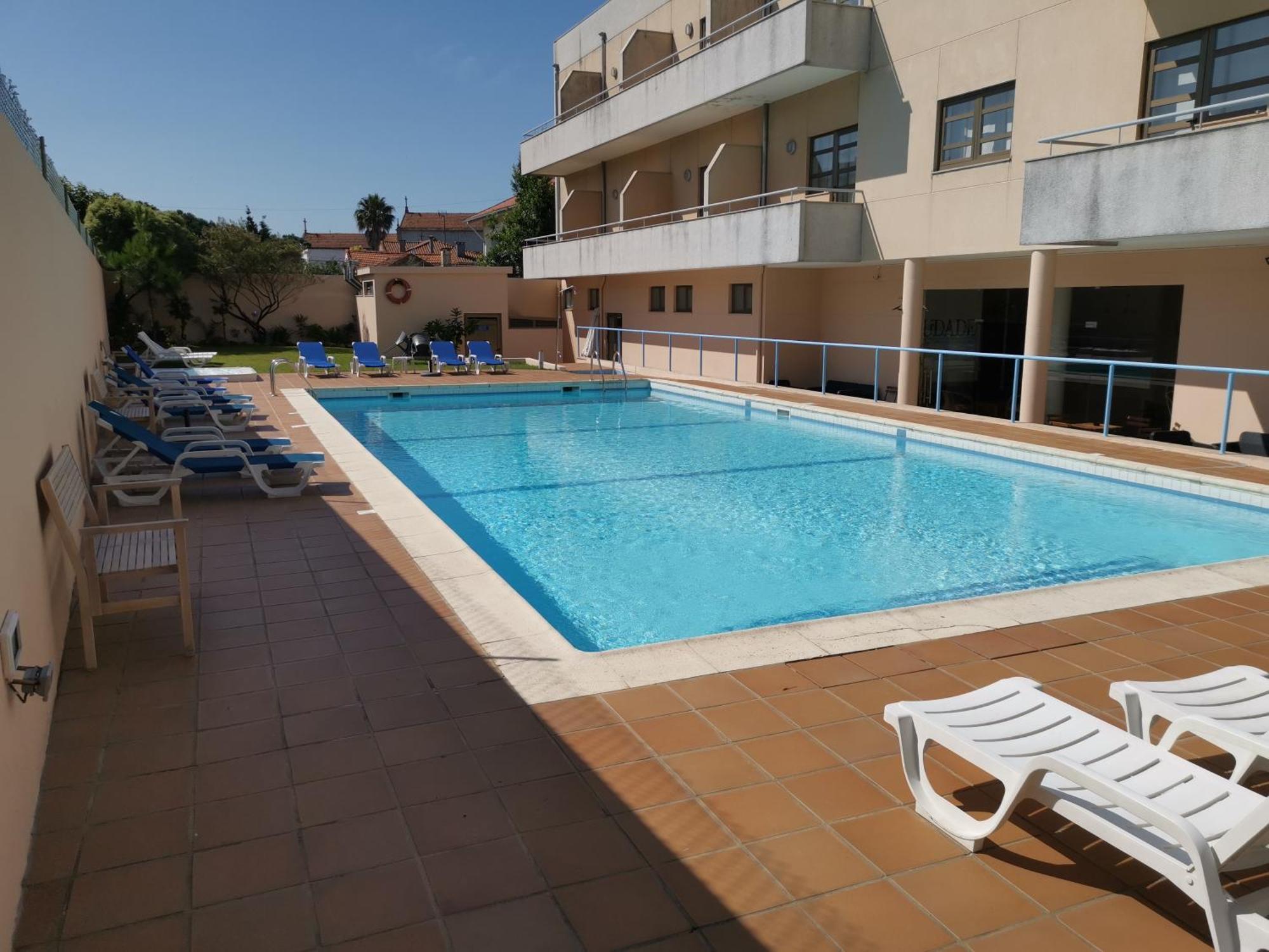 Hotel La Fontaine Эшмориш Экстерьер фото